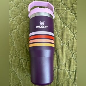 Stanley: 300 oz Plum Tumbler
